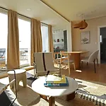 Octopus House Caparica Apartamento *
