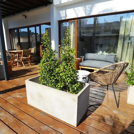 Octopus House Caparica 卡帕里卡海岸