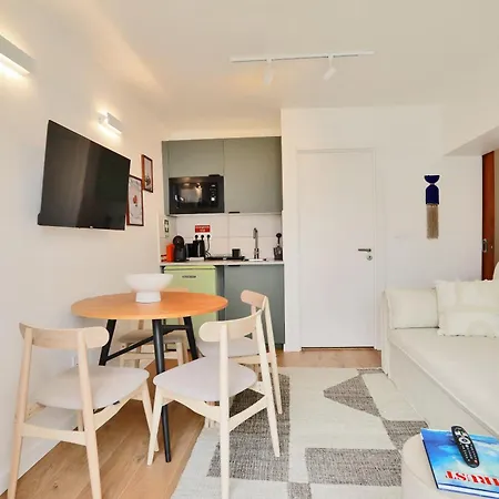 Octopus House Caparica Διαμέρισμα *