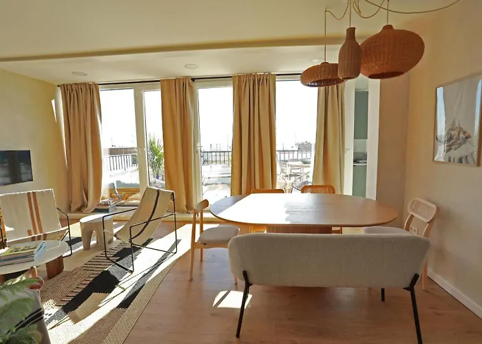 Octopus House Caparica * Costa da Caparica