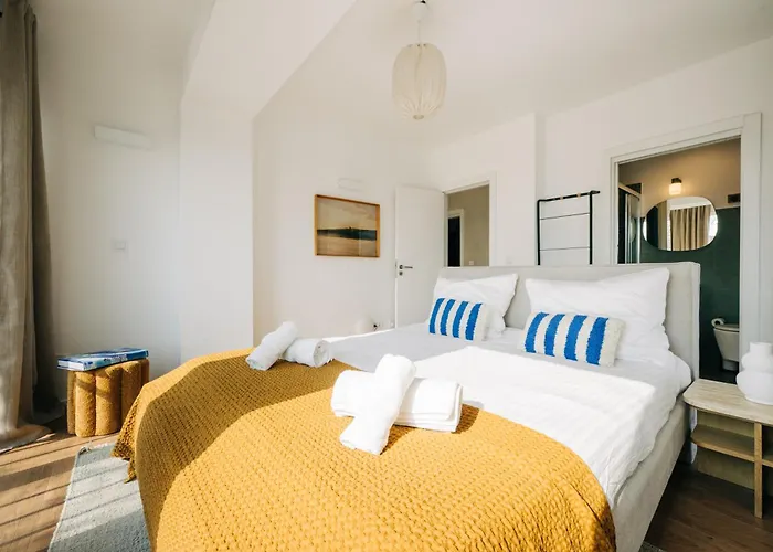 Octopus House Caparica * Costa da Caparica