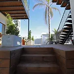 Apartment Octopus House Caparica