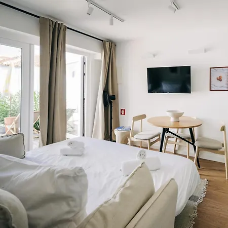 Octopus House Caparica Appartement *